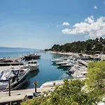 Daire Beachfront Ljubica *