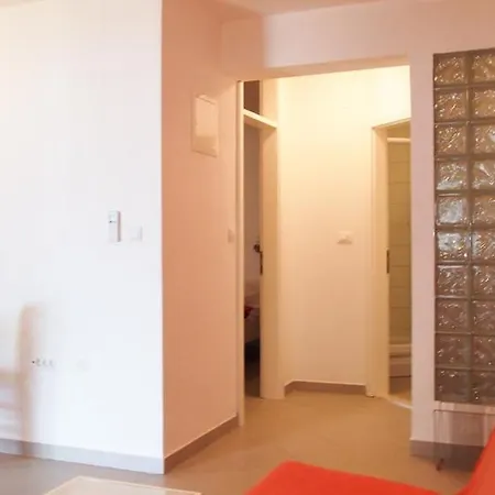 Beachfront Ljubica Apartment Brela