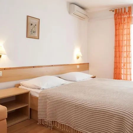 Beachfront Ljubica Apartment