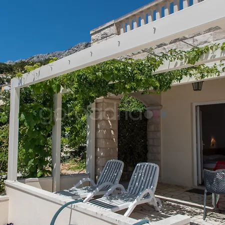 Apartment Beachfront Ljubica