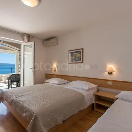 Apartment Beachfront Ljubica *