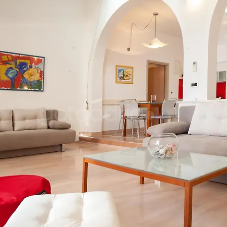 Beachfront Ljubica Brela